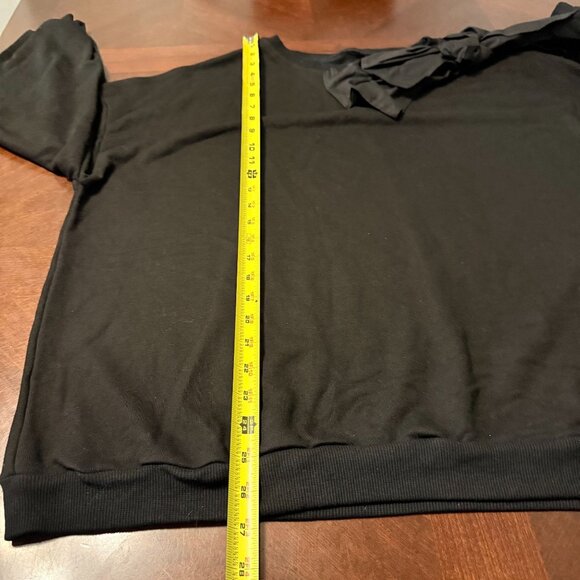 Luxe & Leather By Madonna & Co. Black Sweatshirt With Bow Detail Women medium - Picture 7 of 8